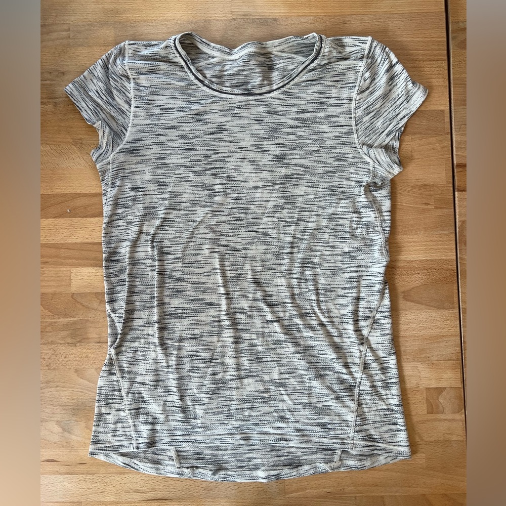 Lululemon Shirt (no tags)